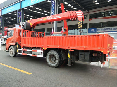 東風(fēng)天錦與徐工隨車(chē)吊平板車(chē)價(jià)格對(duì)比與市場(chǎng)分析
