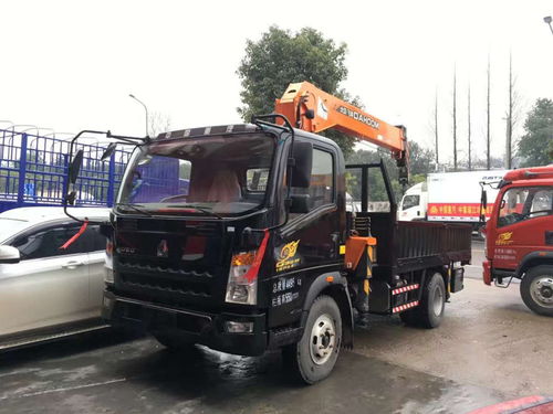 藍(lán)牌重汽豪沃隨車吊報(bào)價(jià)解析 4噸隨車吊市場行情與選購指南